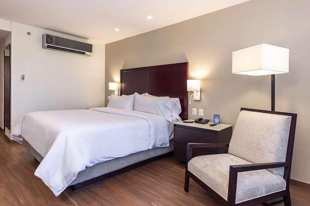 Hotel Biltmore Guatemala City Room photo